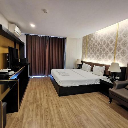 The Y Boutique Hotel Чиангмай Екстериор снимка