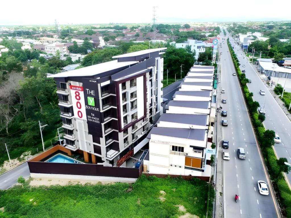 The Y Boutique Hotel Чиангмай Екстериор снимка