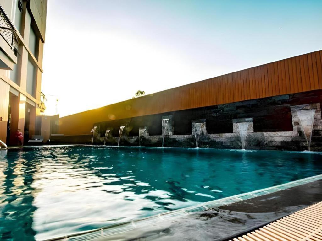 The Y Boutique Hotel Чиангмай Екстериор снимка