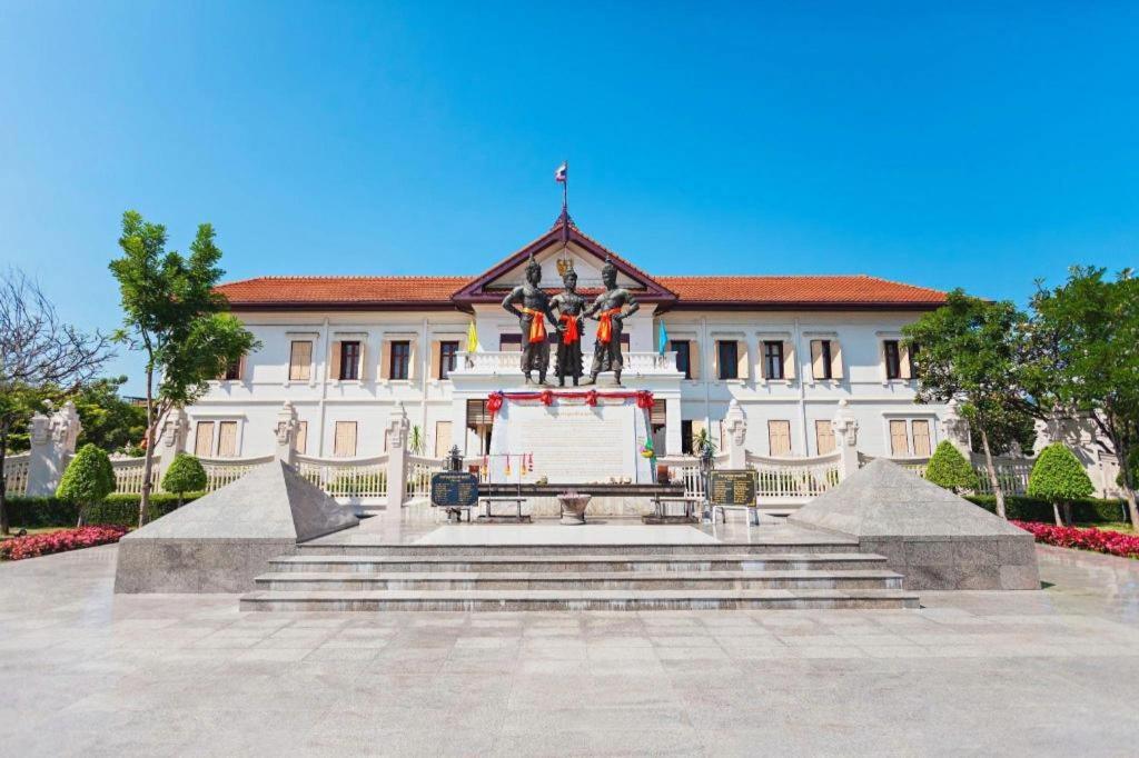 The Y Boutique Hotel Чиангмай Екстериор снимка