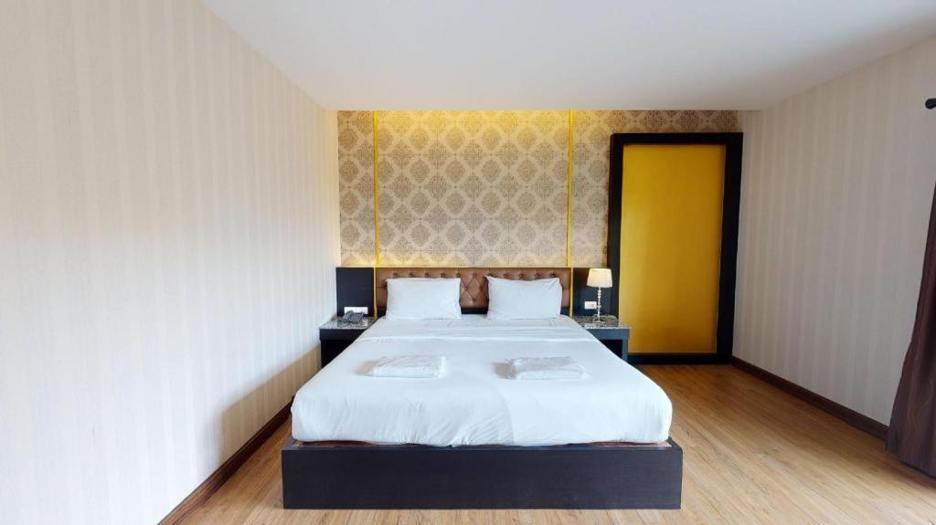 The Y Boutique Hotel Чиангмай Екстериор снимка