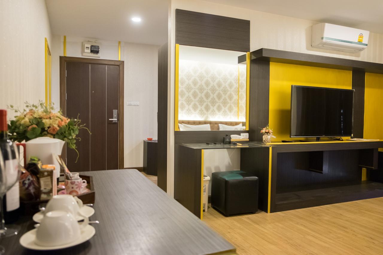 The Y Boutique Hotel Чиангмай Екстериор снимка