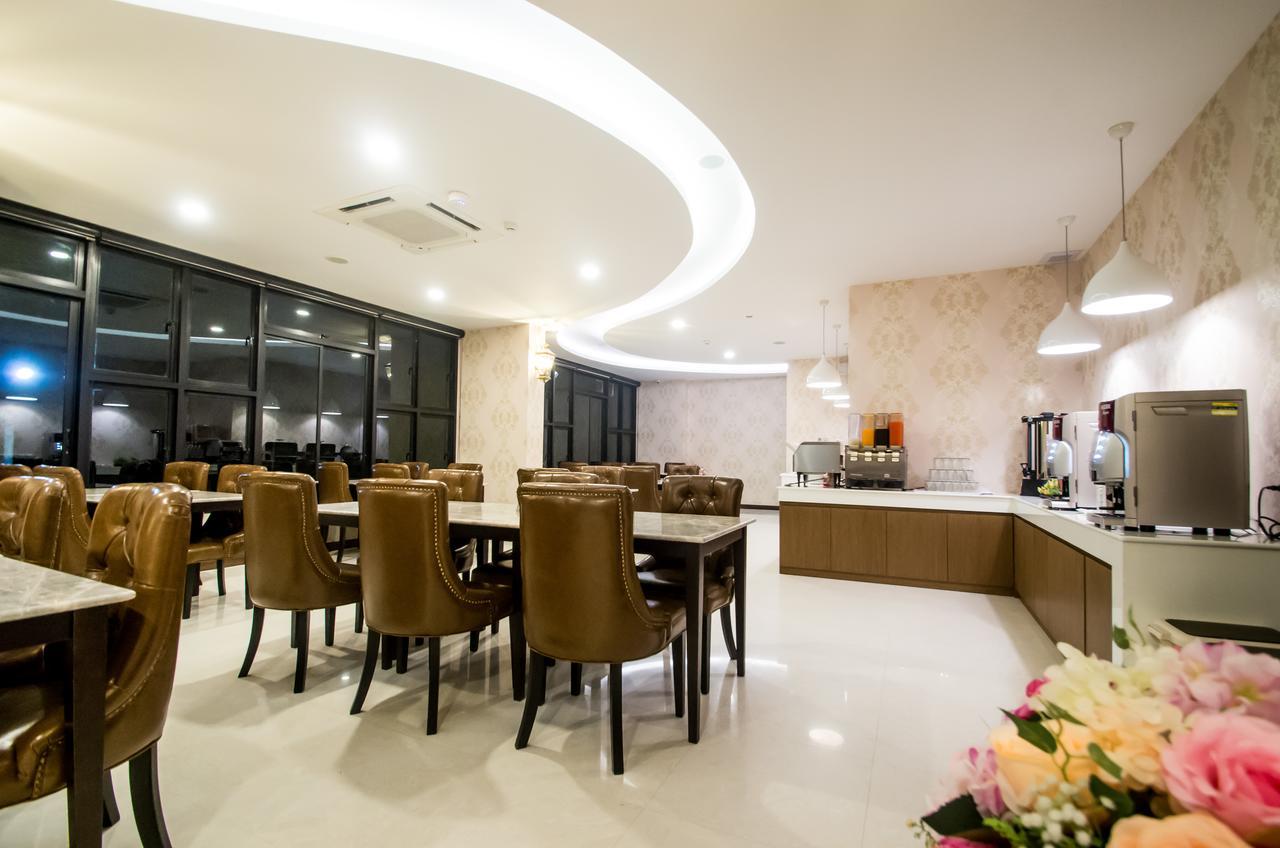 The Y Boutique Hotel Чиангмай Екстериор снимка